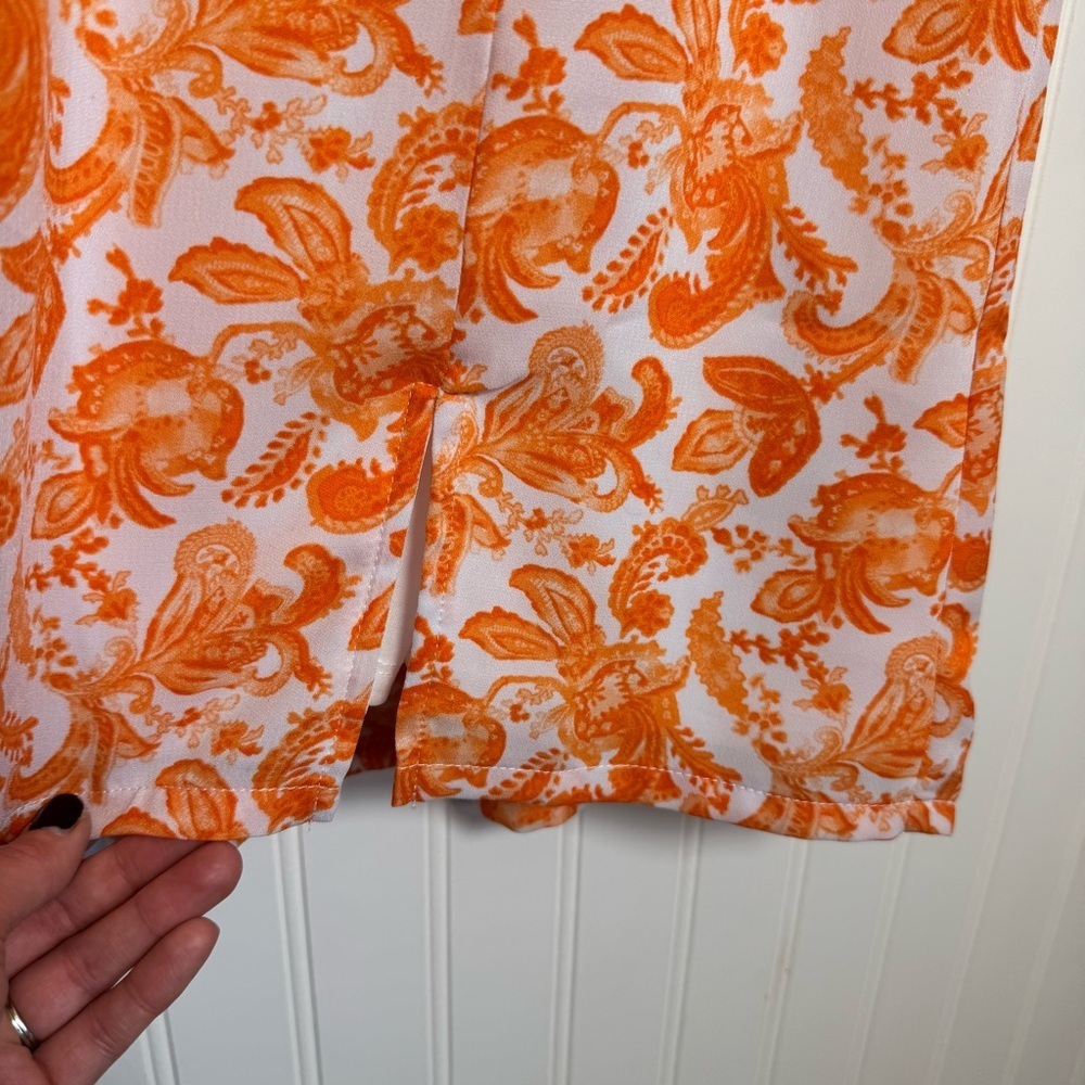 Francesca's Naomi V Neck Orange & White Paisley Mini Dress Women’s Size Medium - Picture 5 of 13